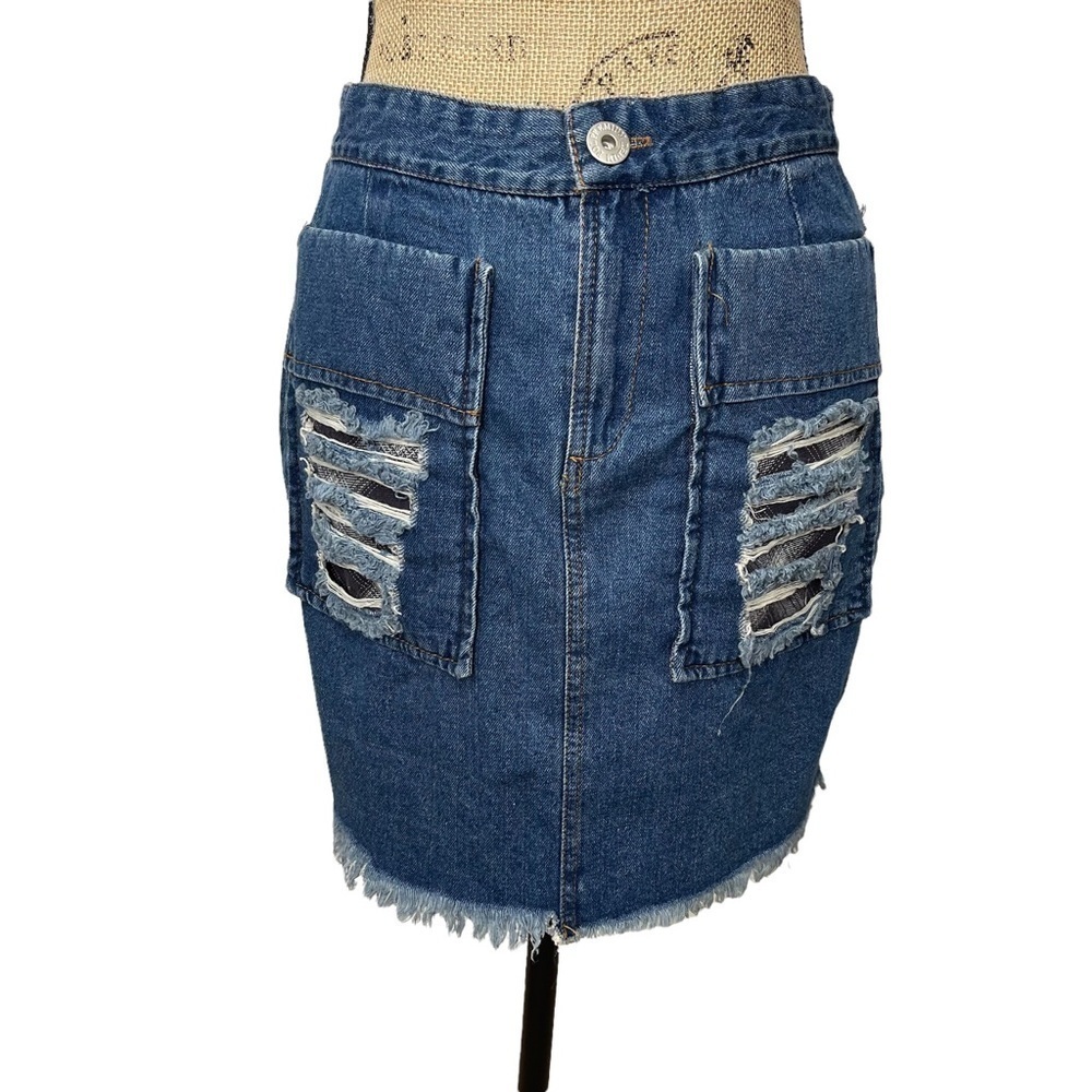 POL Boutique Distressed Plaid Patched Frayed Hem Denim Mini Skirt - Picture 2 of 13